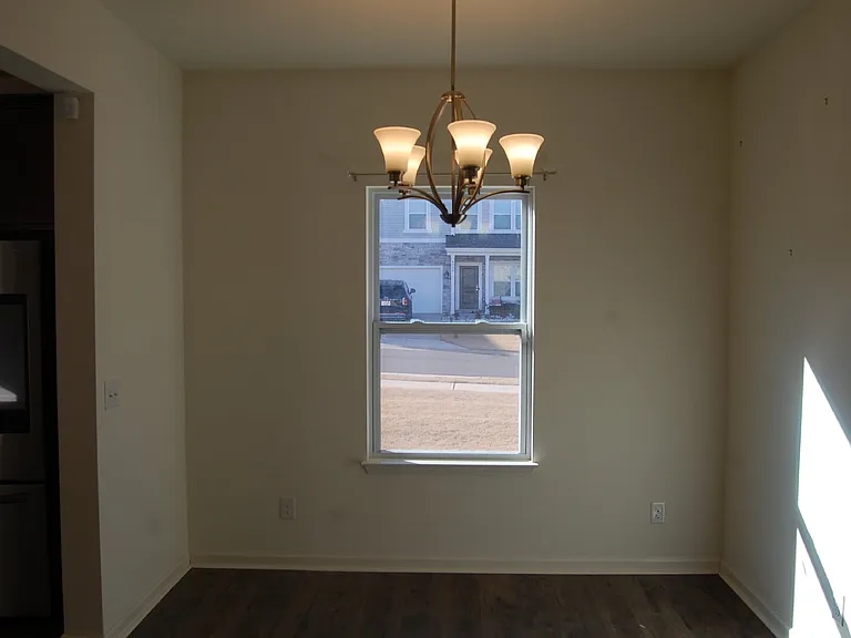 4037 Monteray Cir — Photo 8