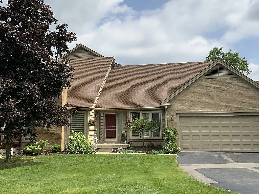 4805 Pine Eagles Dr photo 1