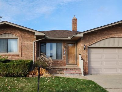 36305 Melbourne Dr, Sterling Heights, MI, 48312