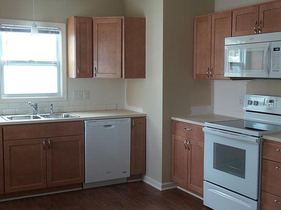 2nd image of 2128 Avenue N