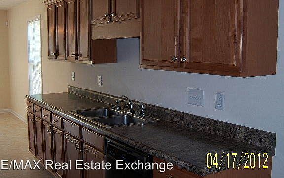 4th image of 1411 Townsend St