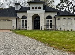 8745 Davidson Rd, Olive Branch, MS 38654