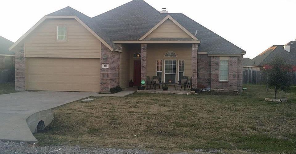 1st image of 110 Palomino Dr