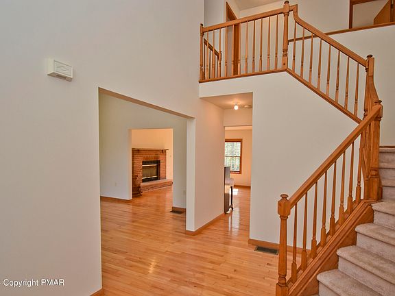 3rd image of 3407 Canterbury Cir