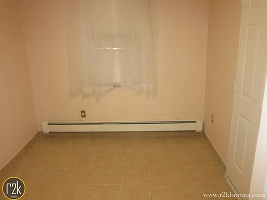 Rented by Realty 2000 Corp | media 23