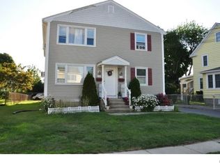 35 Van Rensselaer Ave, Stratford, CT 06614