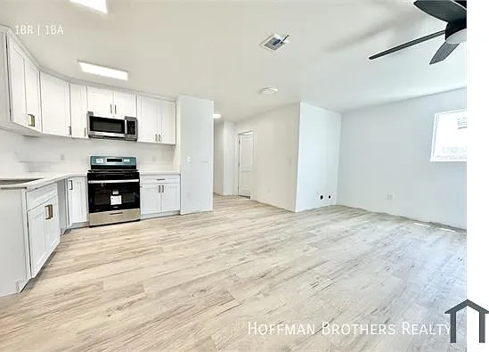 5718 S Manhattan Pl — Photo 5
