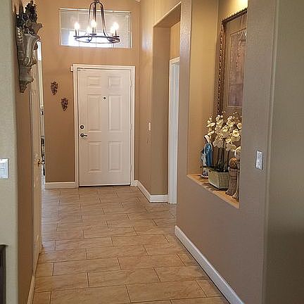 3rd image of 11118 E Poinsettia Dr