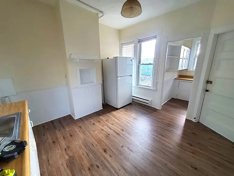 38 Jefferson St #3A — Photo 6