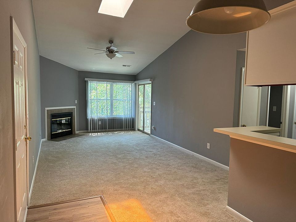 1st image of 23954 Palomino Dr