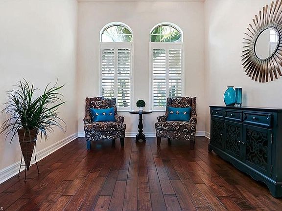 5th image of 5248 SW 18th Ave