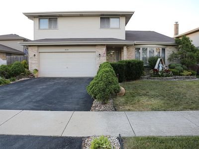9110 Mayors Row, Orland Hills, IL, 60487