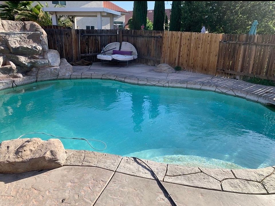 2nd image of 17633 Landis Dr