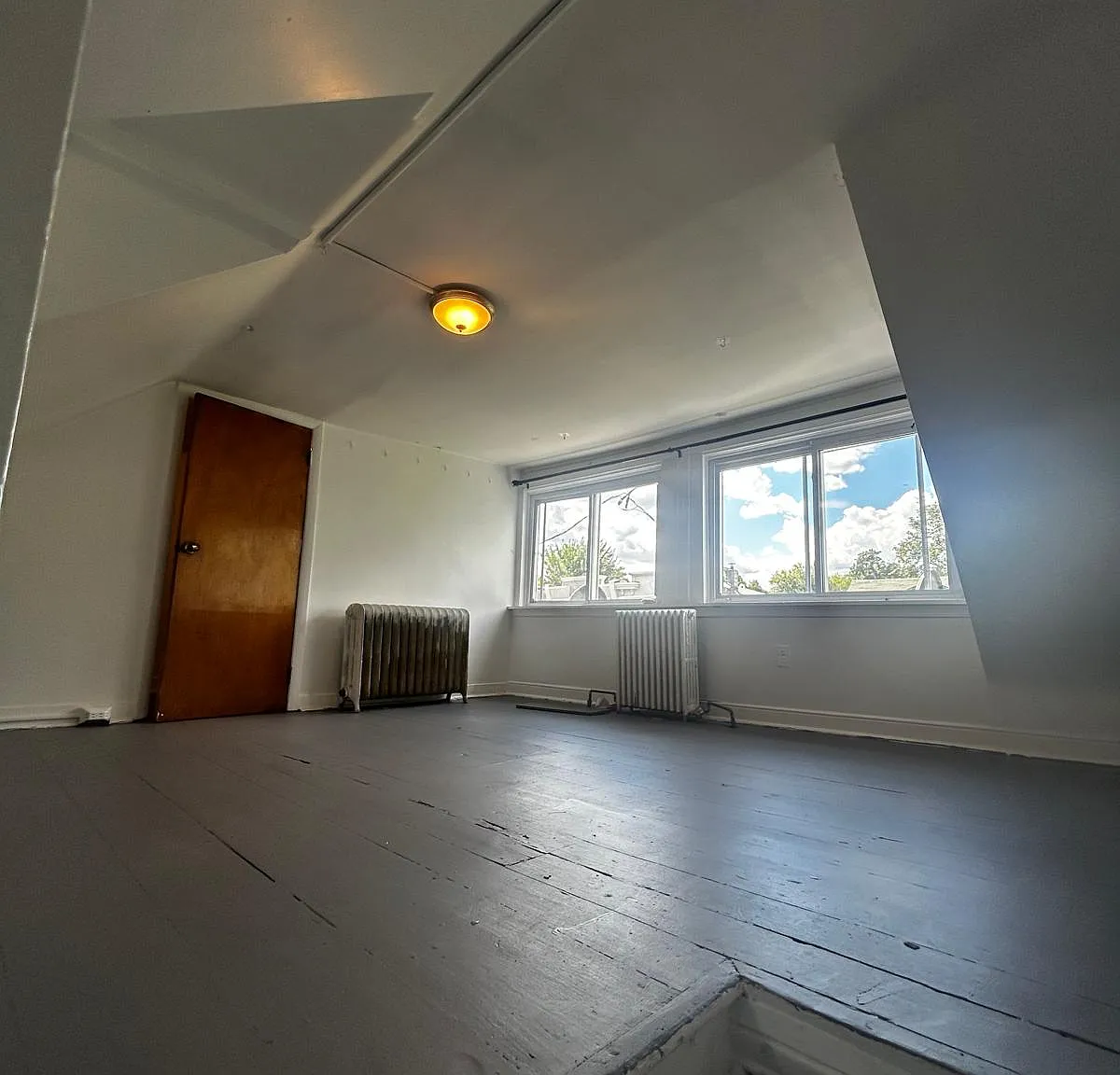 3 bed, 700 sqft, $1,200 — Photo 4