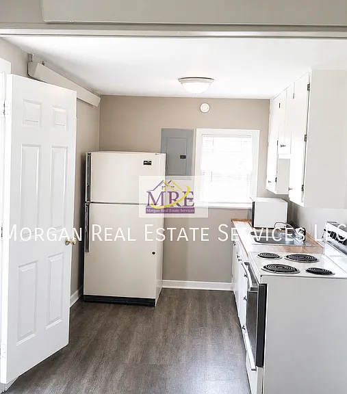406.5 S Chicago Ave — Photo 5