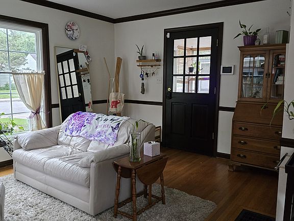 2nd image of 6032 Norwaldo Ave