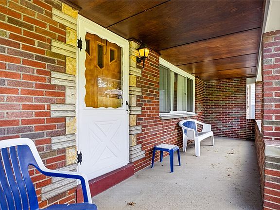 2nd image of 616 Laura Ave