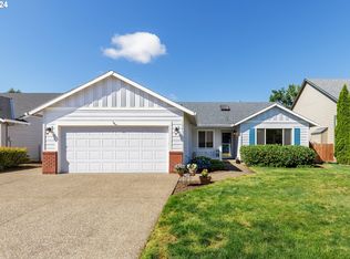 19463 Silverfox Pkwy, Oregon City, OR 97045