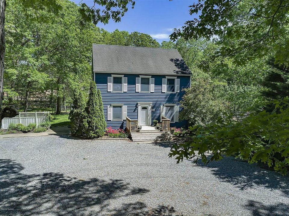 1st image of 125 Newport Ave
