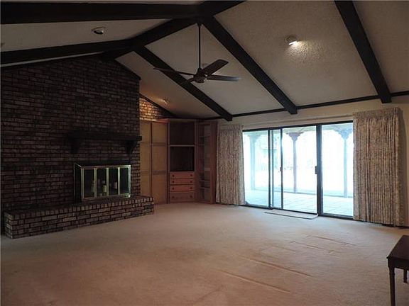 3rd image of 5309 Country Club Dr