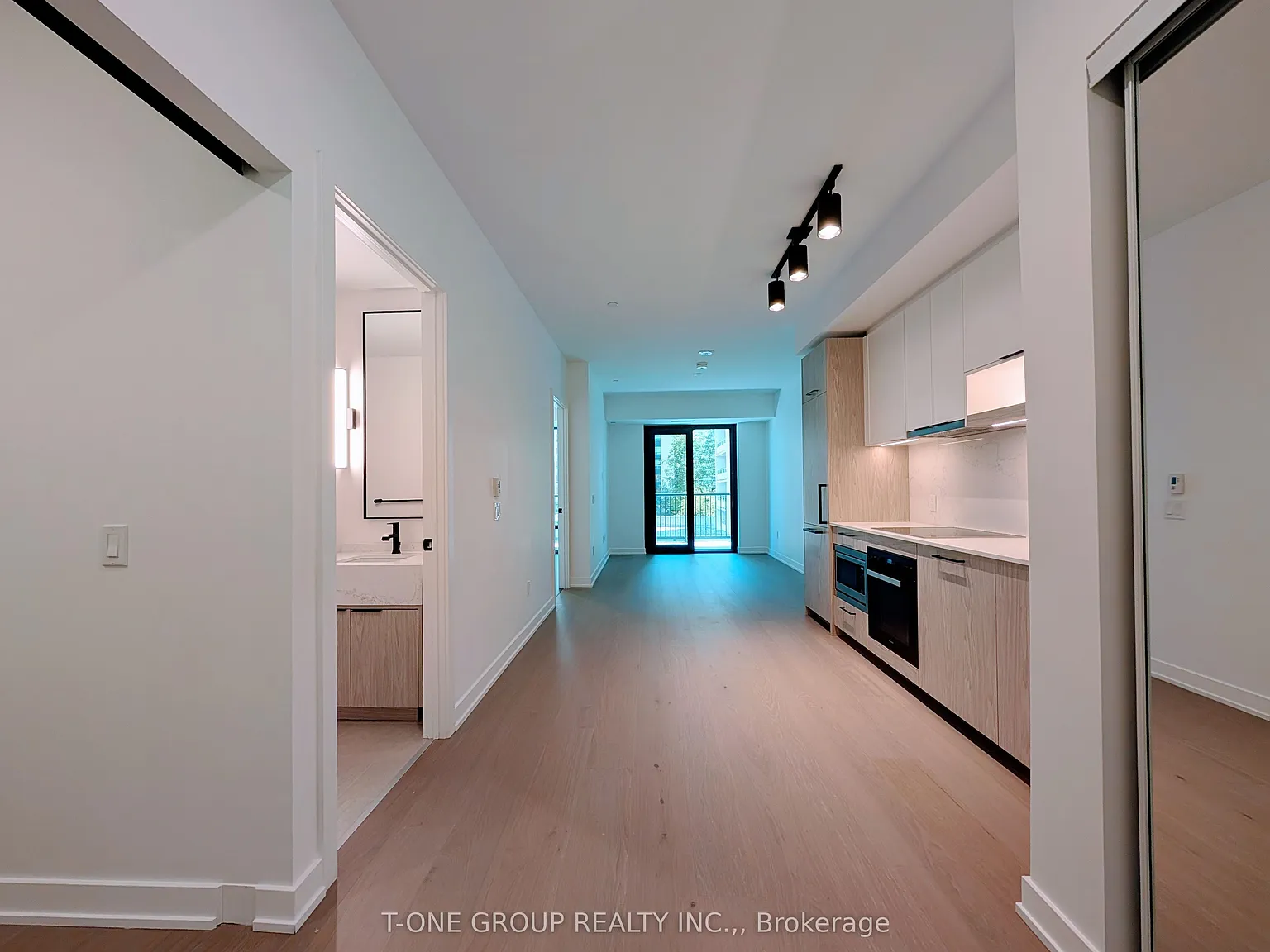 2 bed, $2,430 — Photo 4