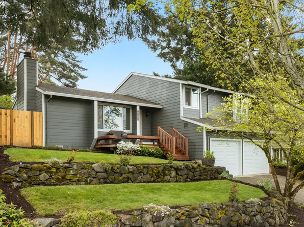 9576 SW Arikara Dr, Tualatin, OR 97062