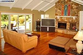 5th image of 543 Blackhawk Club Dr