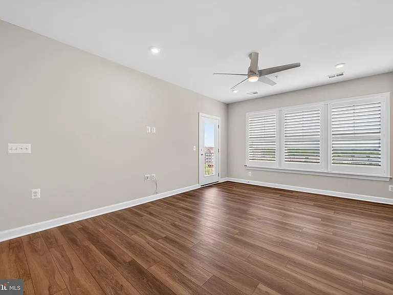 21630 Hawksbill High Cir #405 — Photo 17