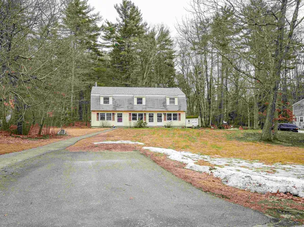 4 Linda Ln APT 5, Stratham, NH 03885