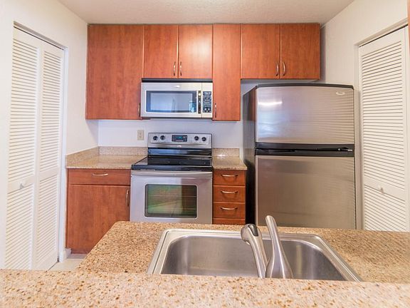 4th image of 11508 Westwood Blvd APT 315