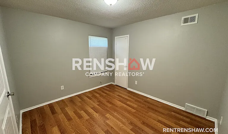 381 N Manassas St — Photo 6