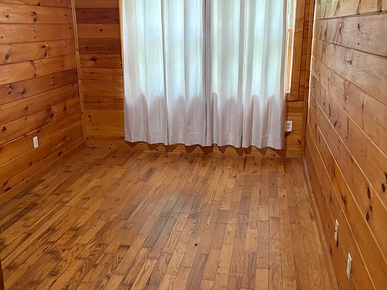 723 Bridge Creek Rd — Photo 9