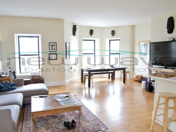34 Gloucester St APT 4, Boston, MA 02115