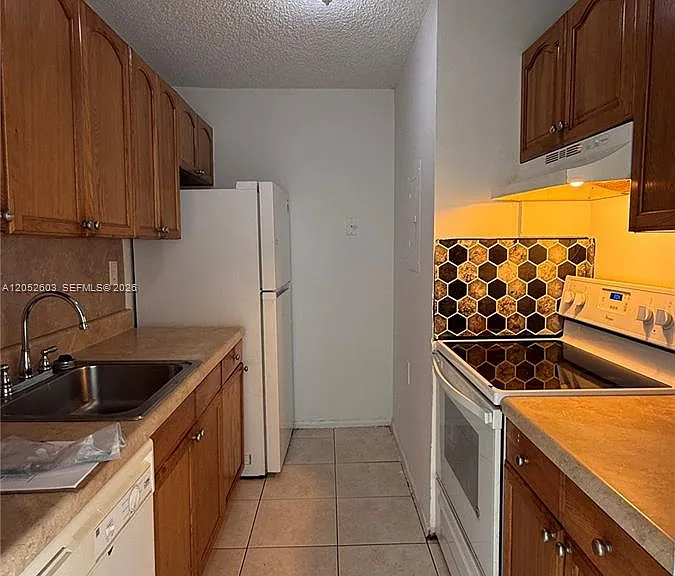 1163 Lake Terry Dr #J — Photo 9