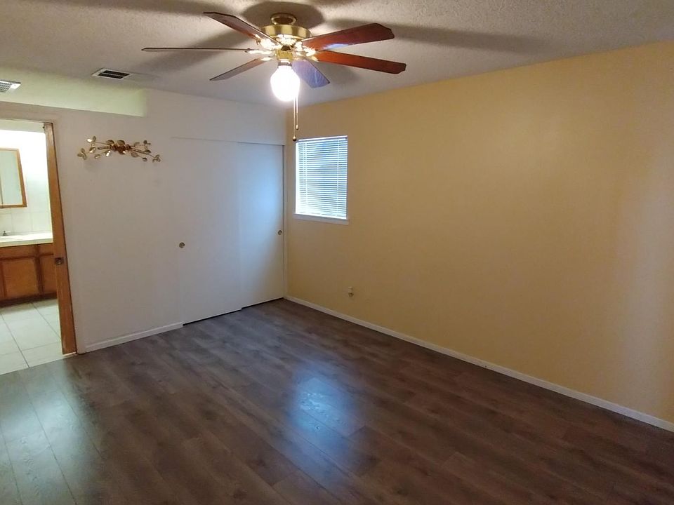 1st image of 1215 W Calle De Oro