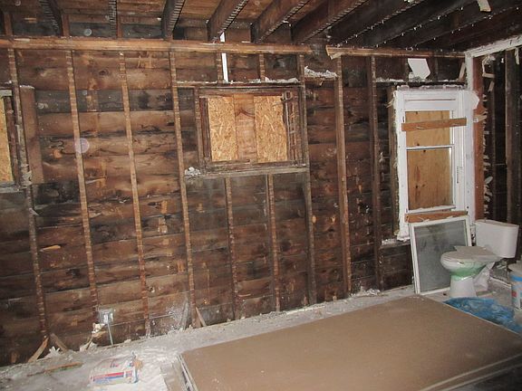 5th image of 6428 S Claremont Ave