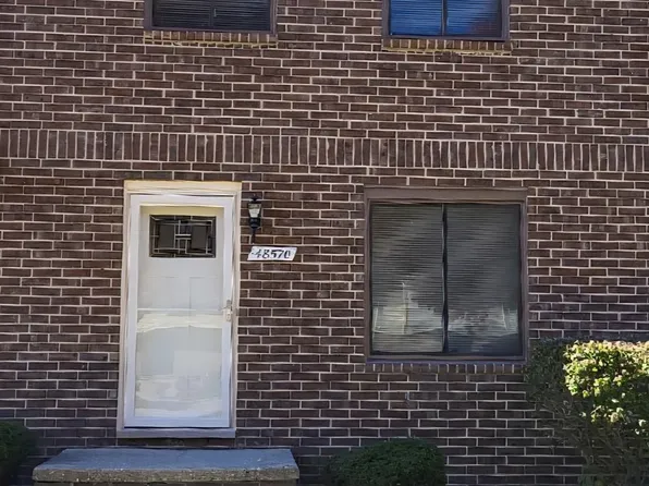 48570 Sugarbush Rd, Chesterfield, MI 48047