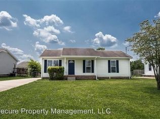 304 Cranklen Cir, Clarksville, TN 37042
