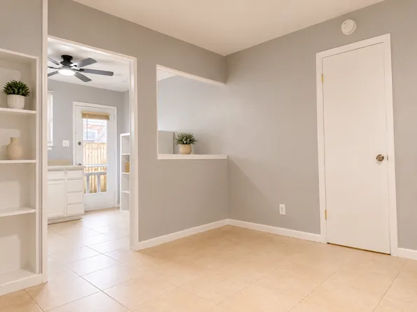208 12th Ave N APT 2, Jacksonville Beach, FL 32250