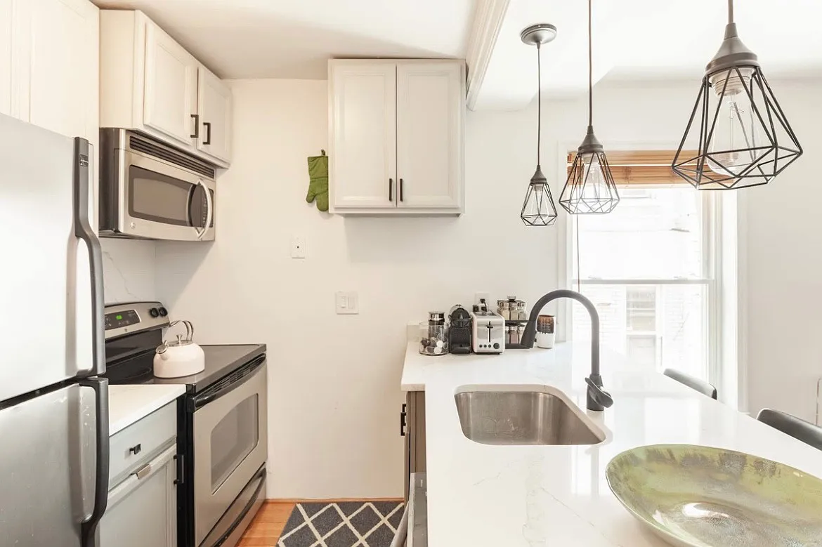 1 bed, 484 sqft, $3,100 — Photo 4