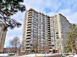 7440 Bathurst St #1004, Vaughan, ON L4J 7K8