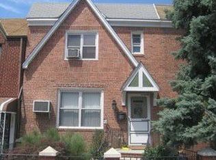 3068 49th St, Astoria, NY 11103