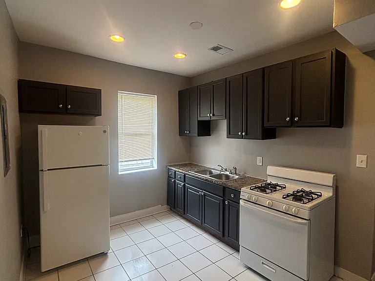 7053 S Dante Ave — Photo 6