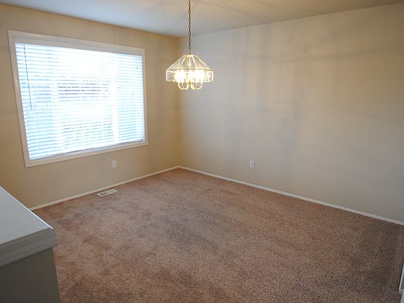 5th image of 8414 200th St Ct E