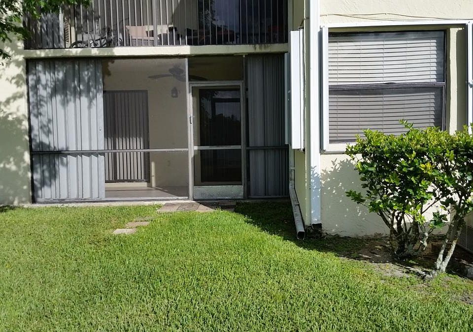 1st image of 1061 Jefferson Dr