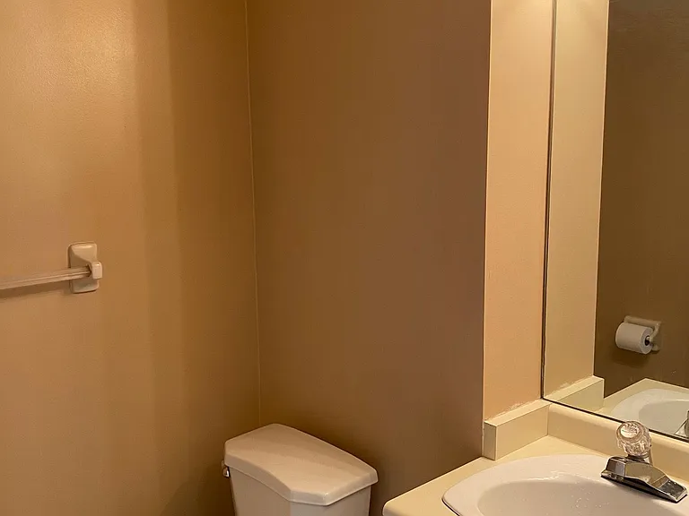 736 Bay St #1410 — Photo 26