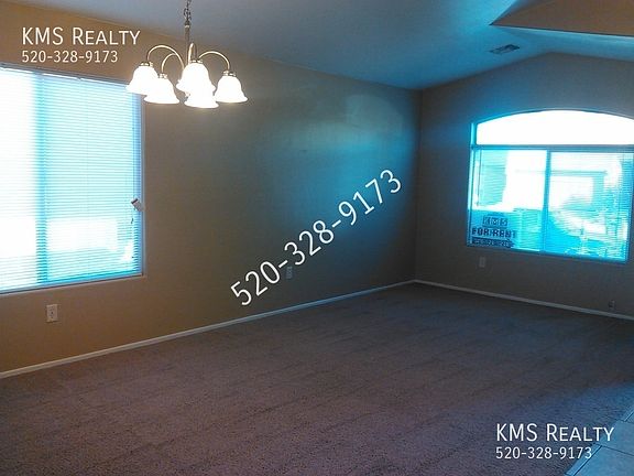 2nd image of 2222 E Calle Arroyo Lindo