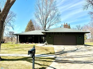 3638 Fairway Rd N, Fargo, ND 58102