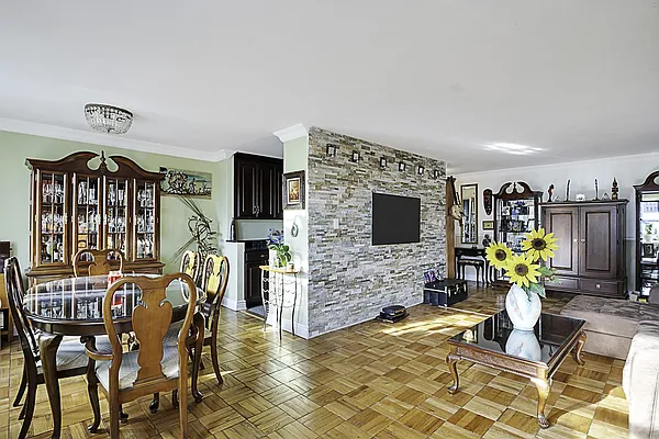 Rented by Jackson Heights Properties Real Estate LLC | media 13