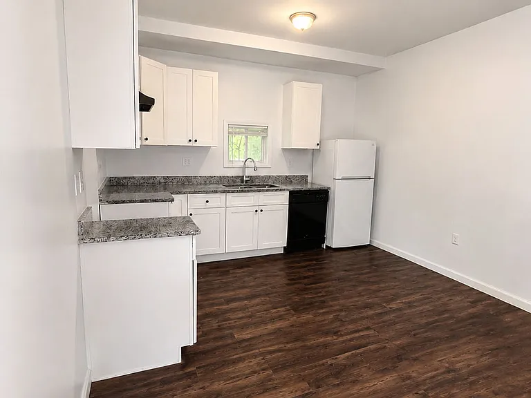 2008 Joseph E Boone Blvd NW — Photo 8